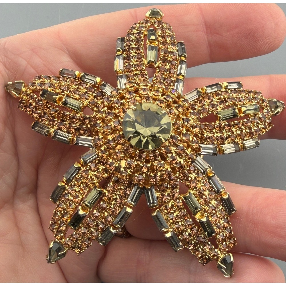 Vintage Kramer Brooch Starburst Floral Olivine Green Champagne Rhinestones 3"